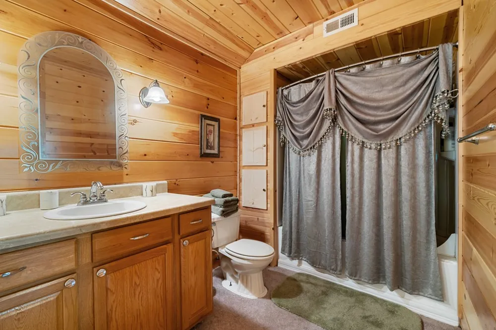 237 Laurel Creek Lane Hayesville, NC 28904