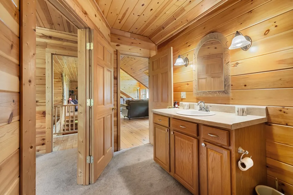 237 Laurel Creek Lane Hayesville, NC 28904