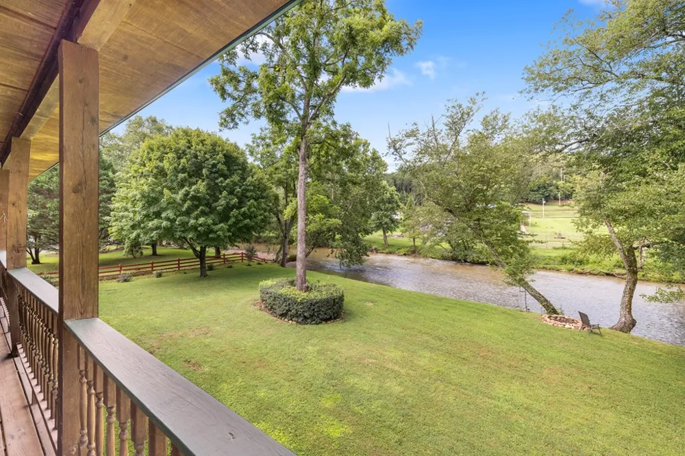 237 Laurel Creek Lane Hayesville, NC 28904