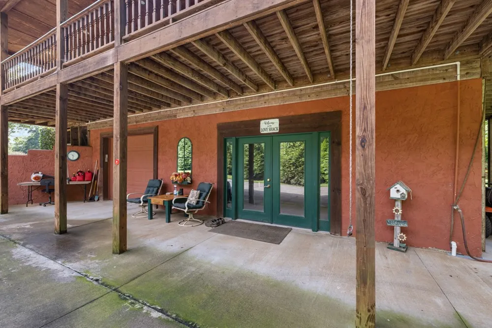 237 Laurel Creek Lane Hayesville, NC 28904