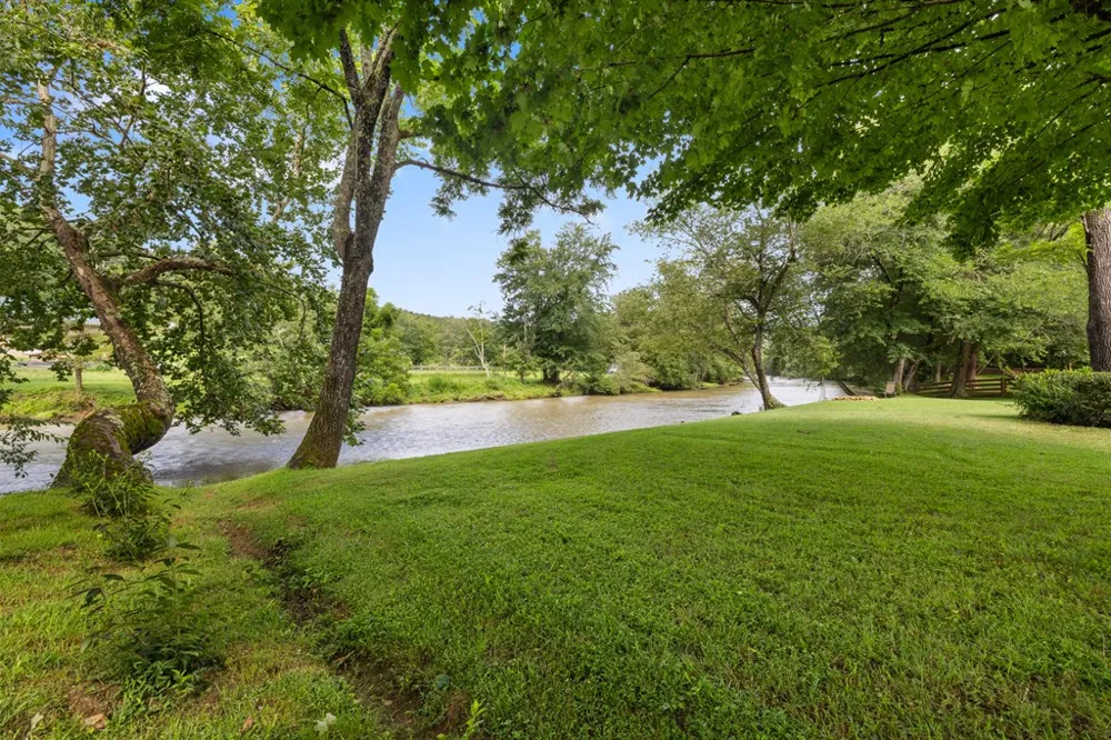 237 Laurel Creek Lane Hayesville, NC 28904
