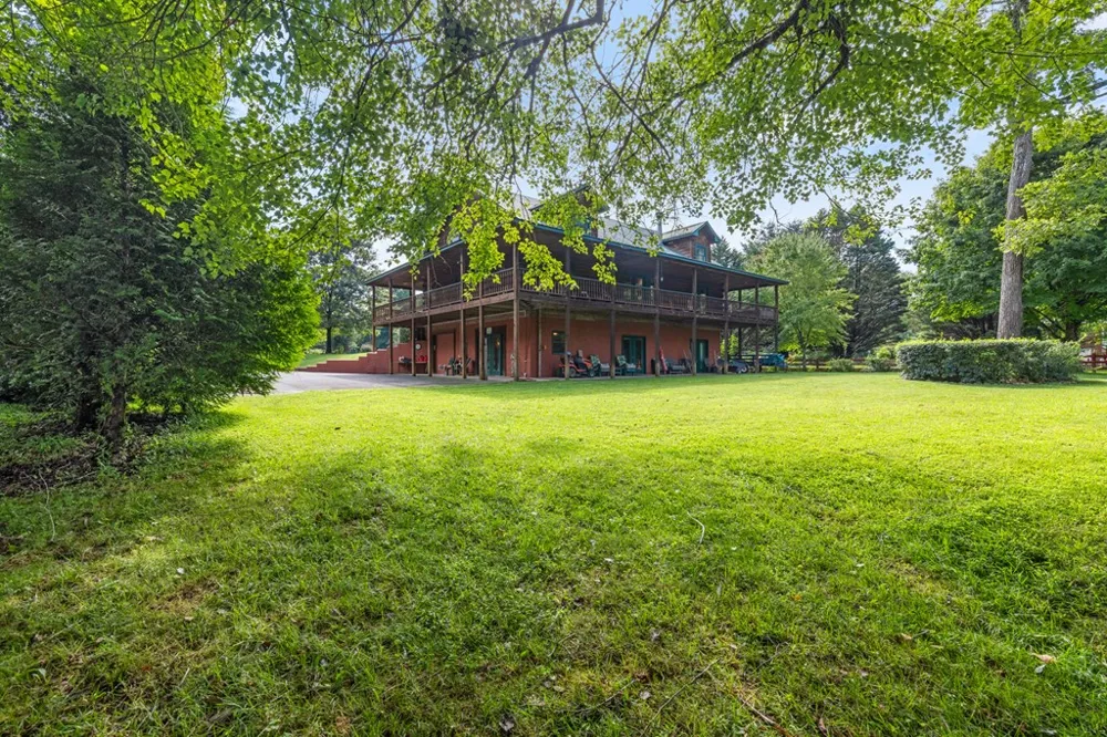 237 Laurel Creek Lane Hayesville, NC 28904