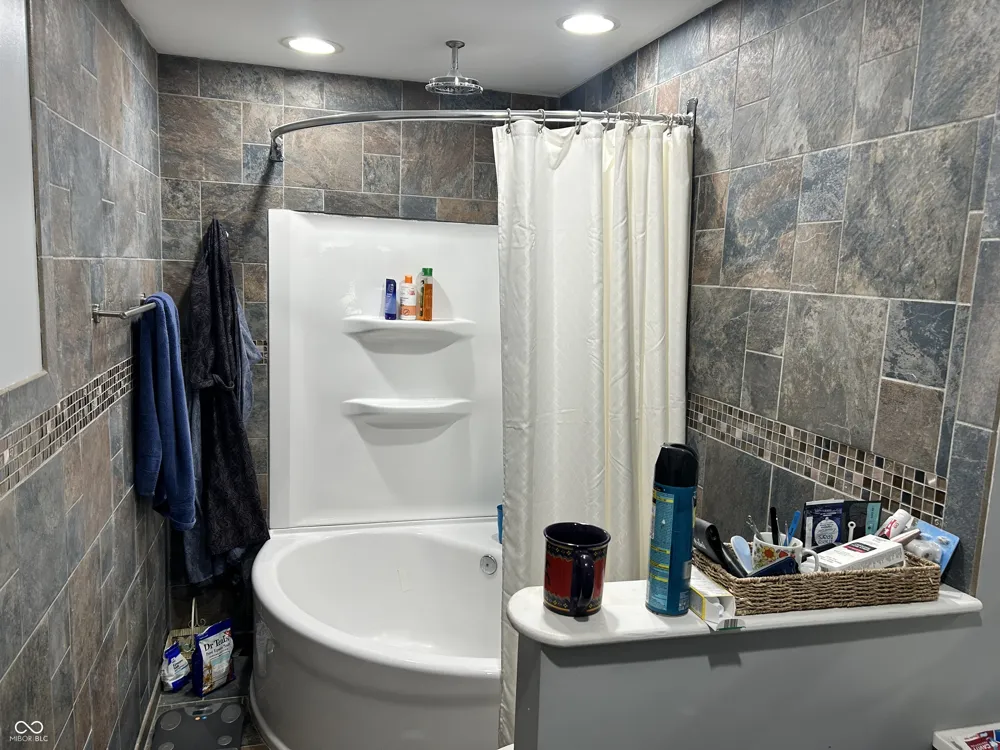 2020 Cherry Street Noblesville, IN 46060