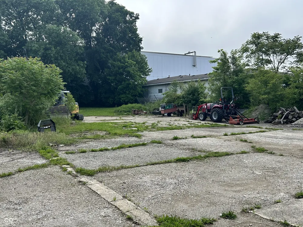 2020 Cherry Street Noblesville, IN 46060