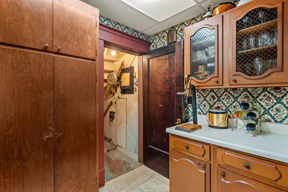 501 Mccarty Avenue Eagle Lake, TX 77434