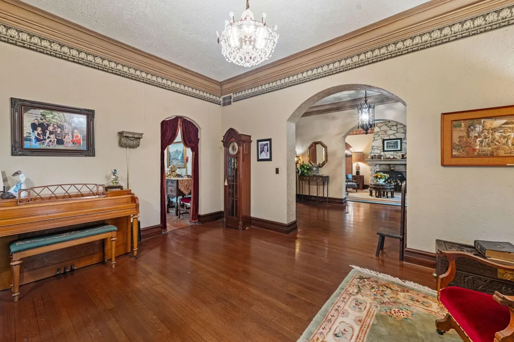 501 Mccarty Avenue Eagle Lake, TX 77434