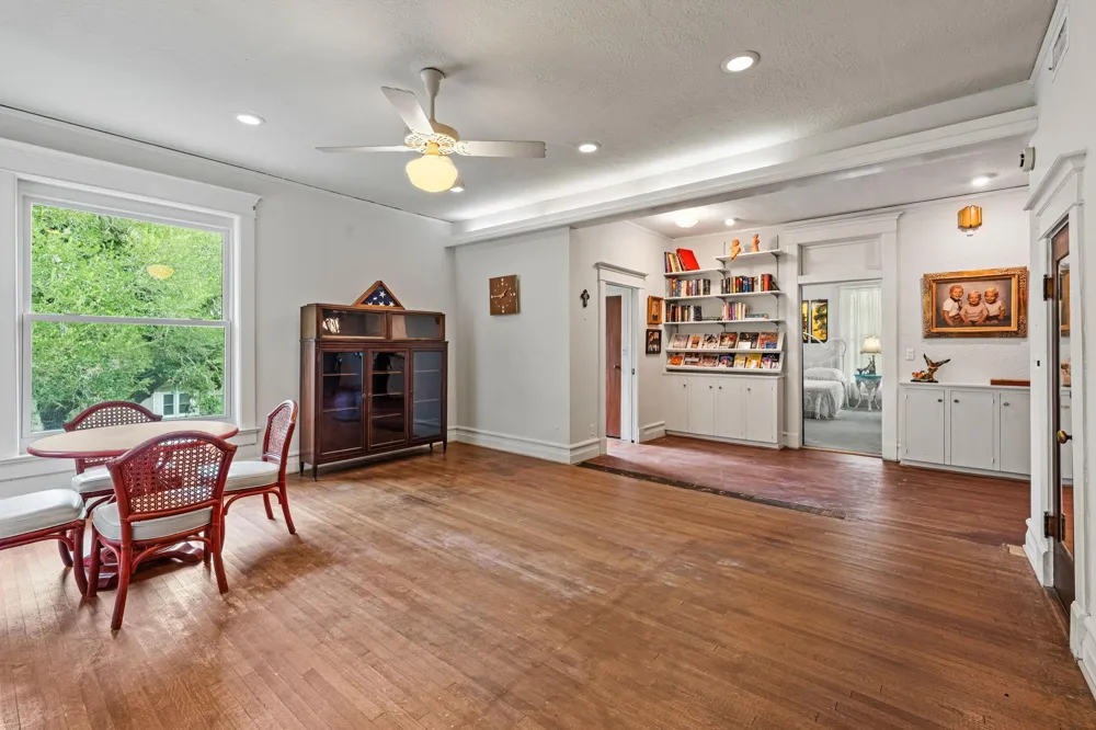 501 Mccarty Avenue Eagle Lake, TX 77434