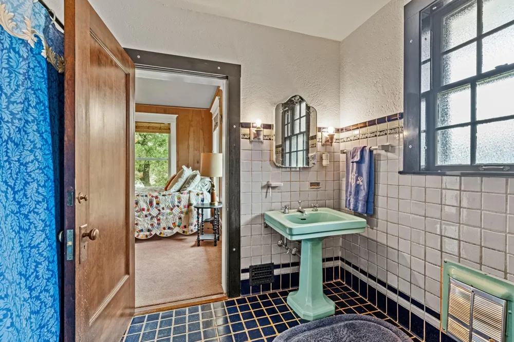 501 Mccarty Avenue Eagle Lake, TX 77434