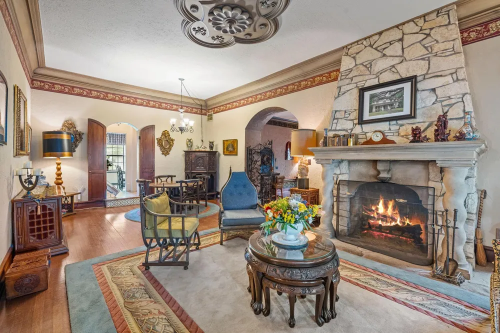 501 Mccarty Avenue Eagle Lake, TX 77434