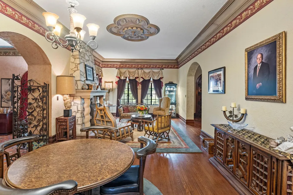 501 Mccarty Avenue Eagle Lake, TX 77434