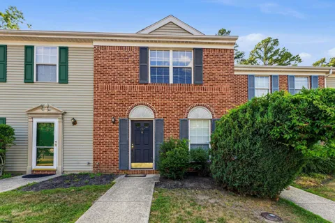 192 Rumson Dr