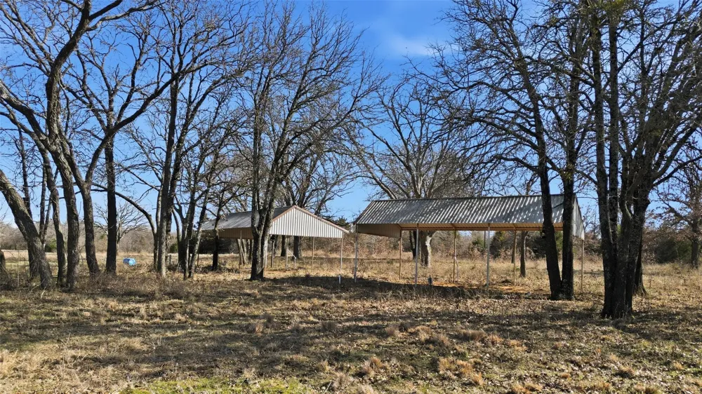 1619 County Road 156 Whitesboro, TX 76273