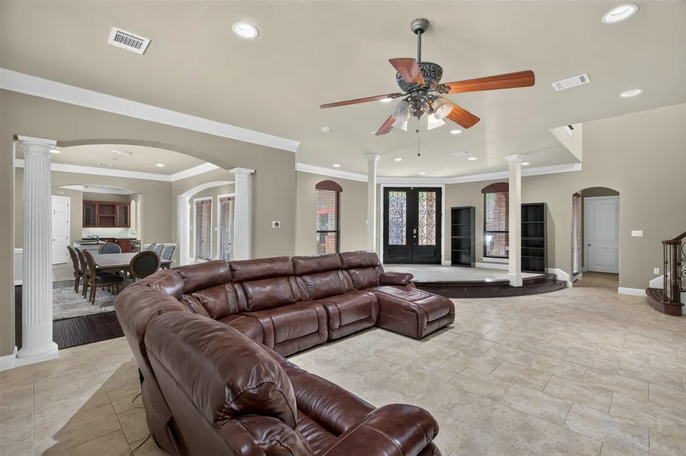 3801 Park Manor Court Arlington, TX 76017
