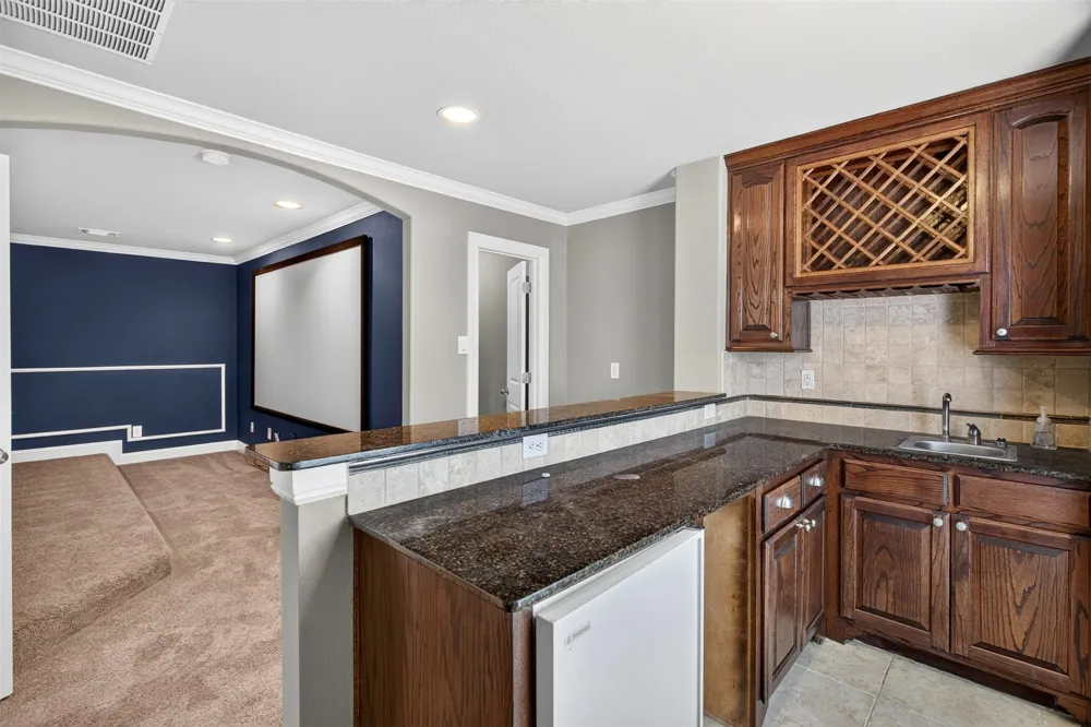 3801 Park Manor Court Arlington, TX 76017