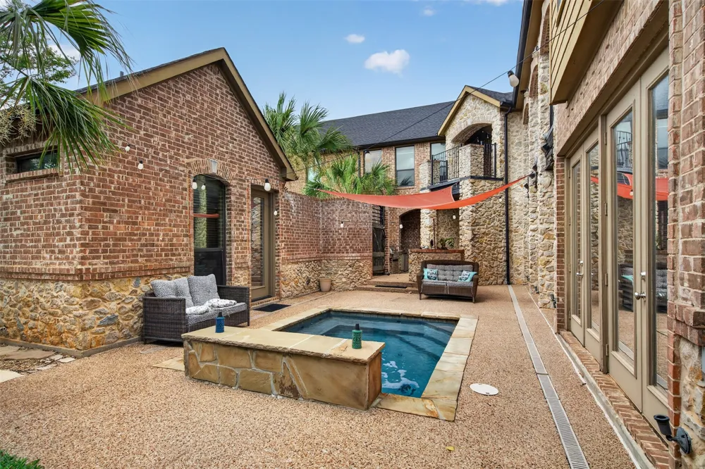 3801 Park Manor Court Arlington, TX 76017