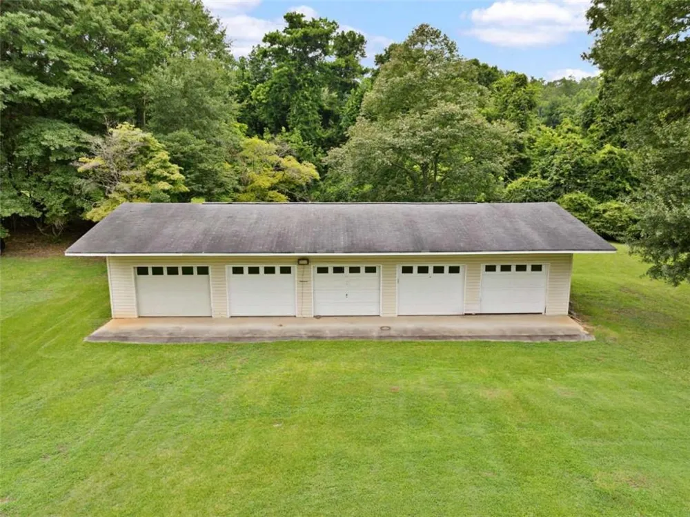 576 Reeceburg Road SE Silver Creek, GA 30173