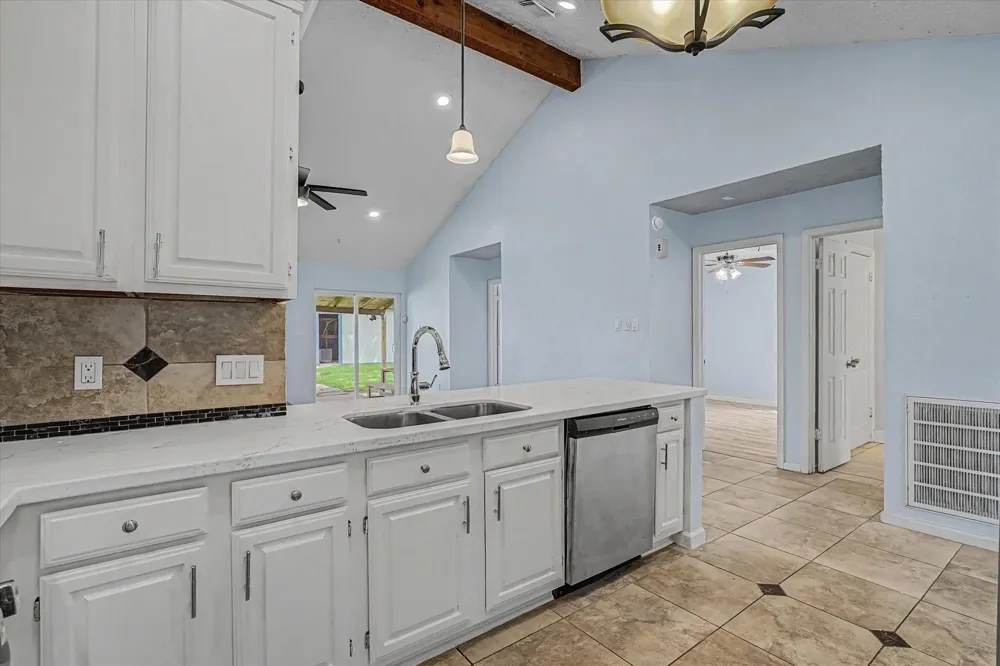14218 Whitecross Drive Houston, TX 77083