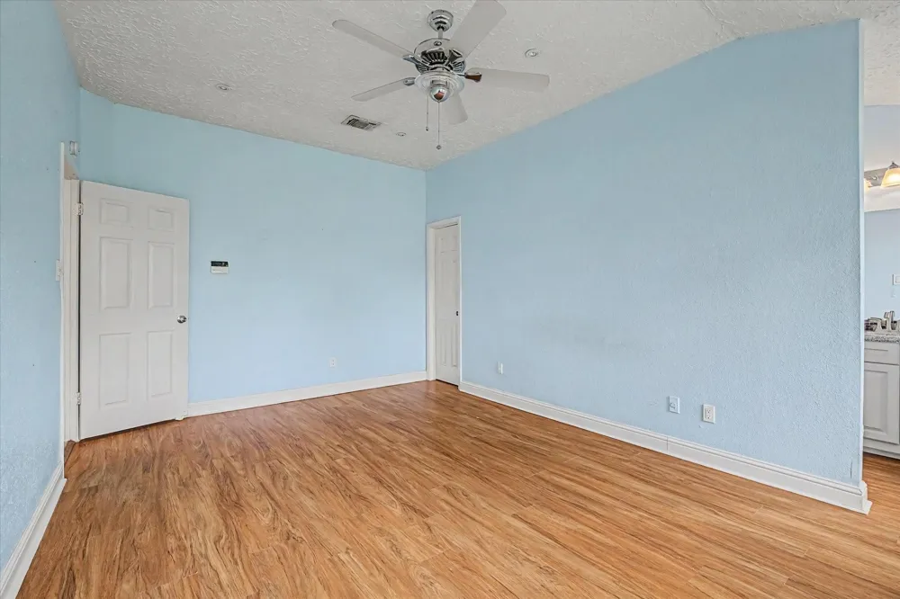 14218 Whitecross Drive Houston, TX 77083