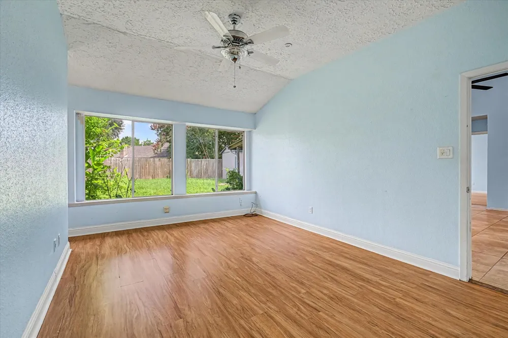 14218 Whitecross Drive Houston, TX 77083