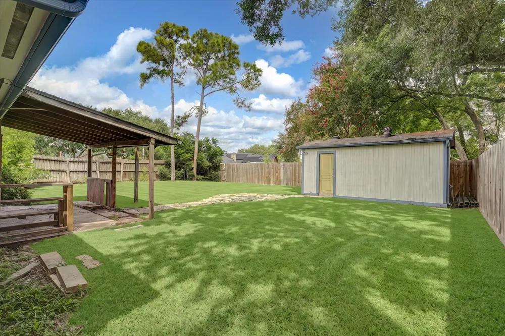 14218 Whitecross Drive Houston, TX 77083