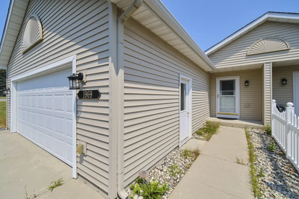 1969 Pine Ridge Drive Manistee, MI 49660