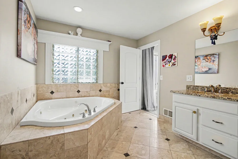 8344 Jack Pine Circle Ypsilanti, MI 48197