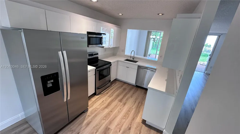 9781 NW 45 Ln Doral, FL 33178