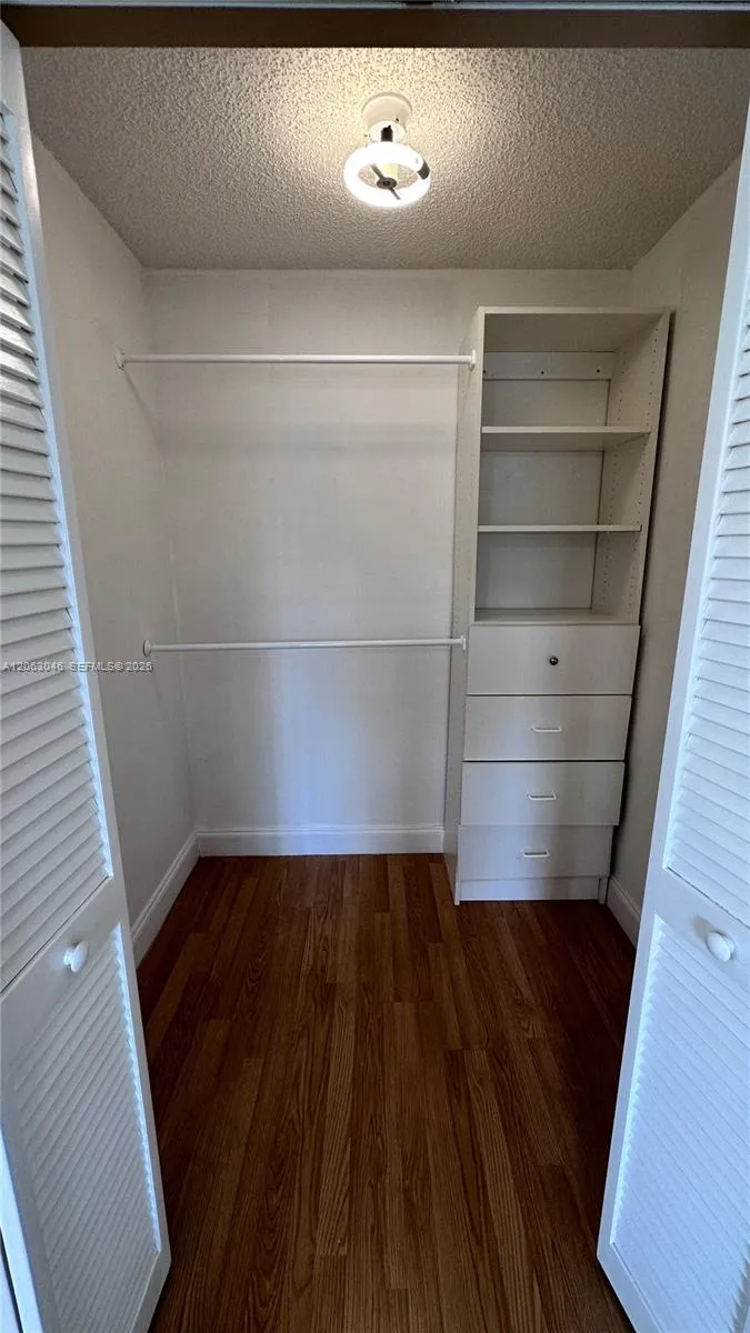 9781 NW 45 Ln Doral, FL 33178