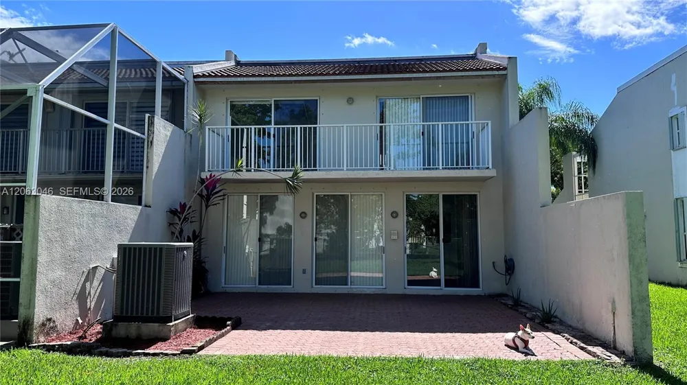 9781 NW 45 Ln Doral, FL 33178