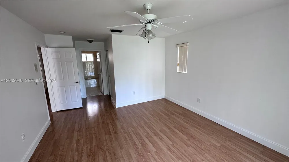 9781 NW 45 Ln Doral, FL 33178
