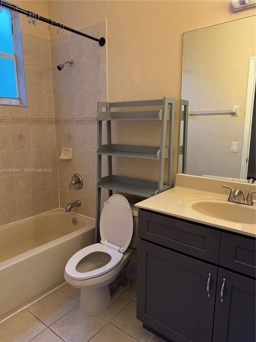 4917 SW 140th Ter #9 Miramar, FL 33027
