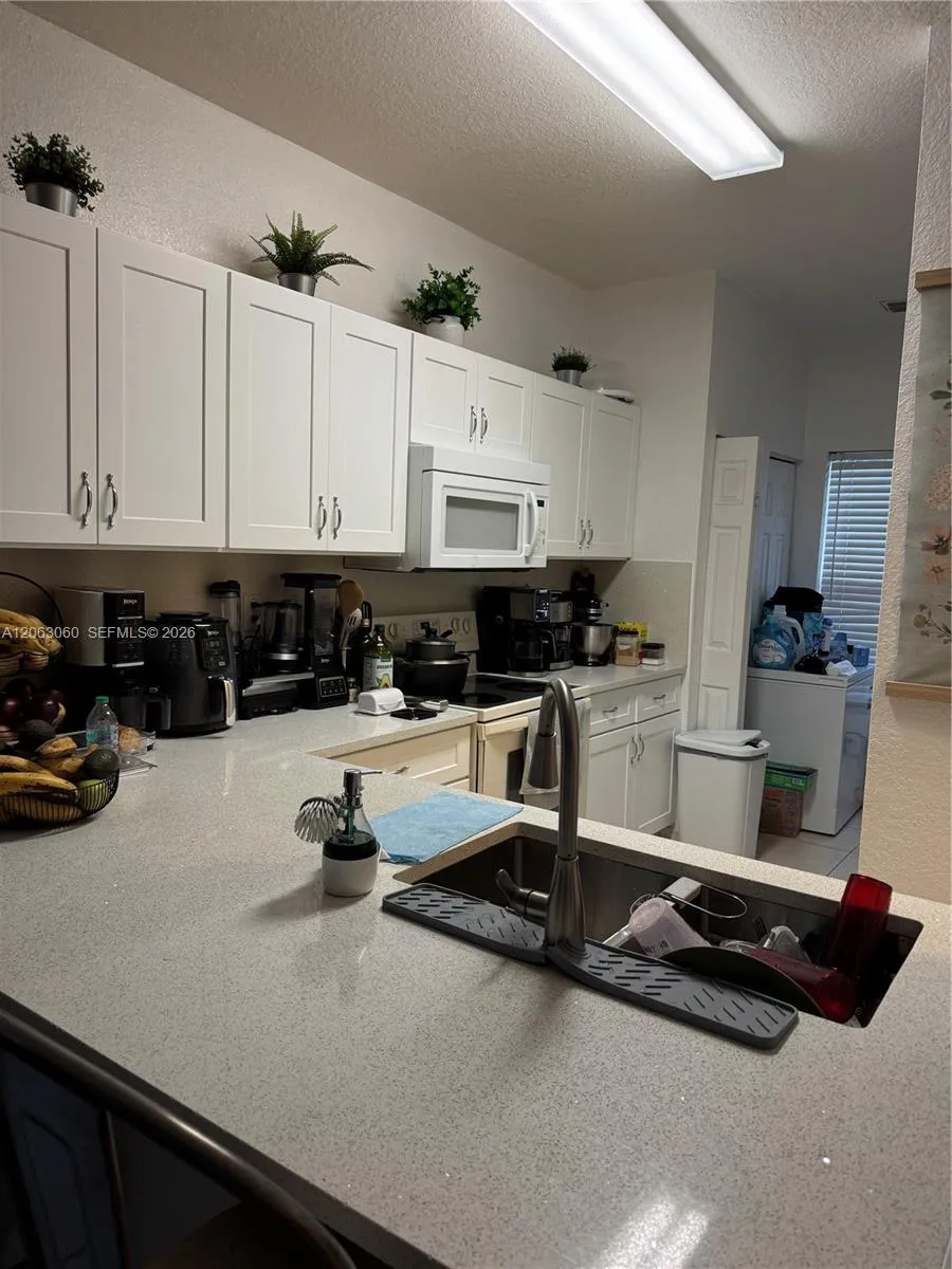 4917 SW 140th Ter #9 Miramar, FL 33027