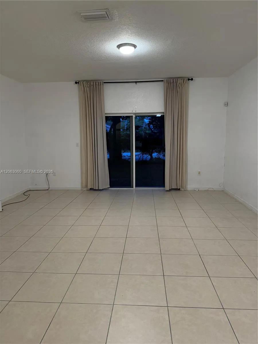 4917 SW 140th Ter #9 Miramar, FL 33027