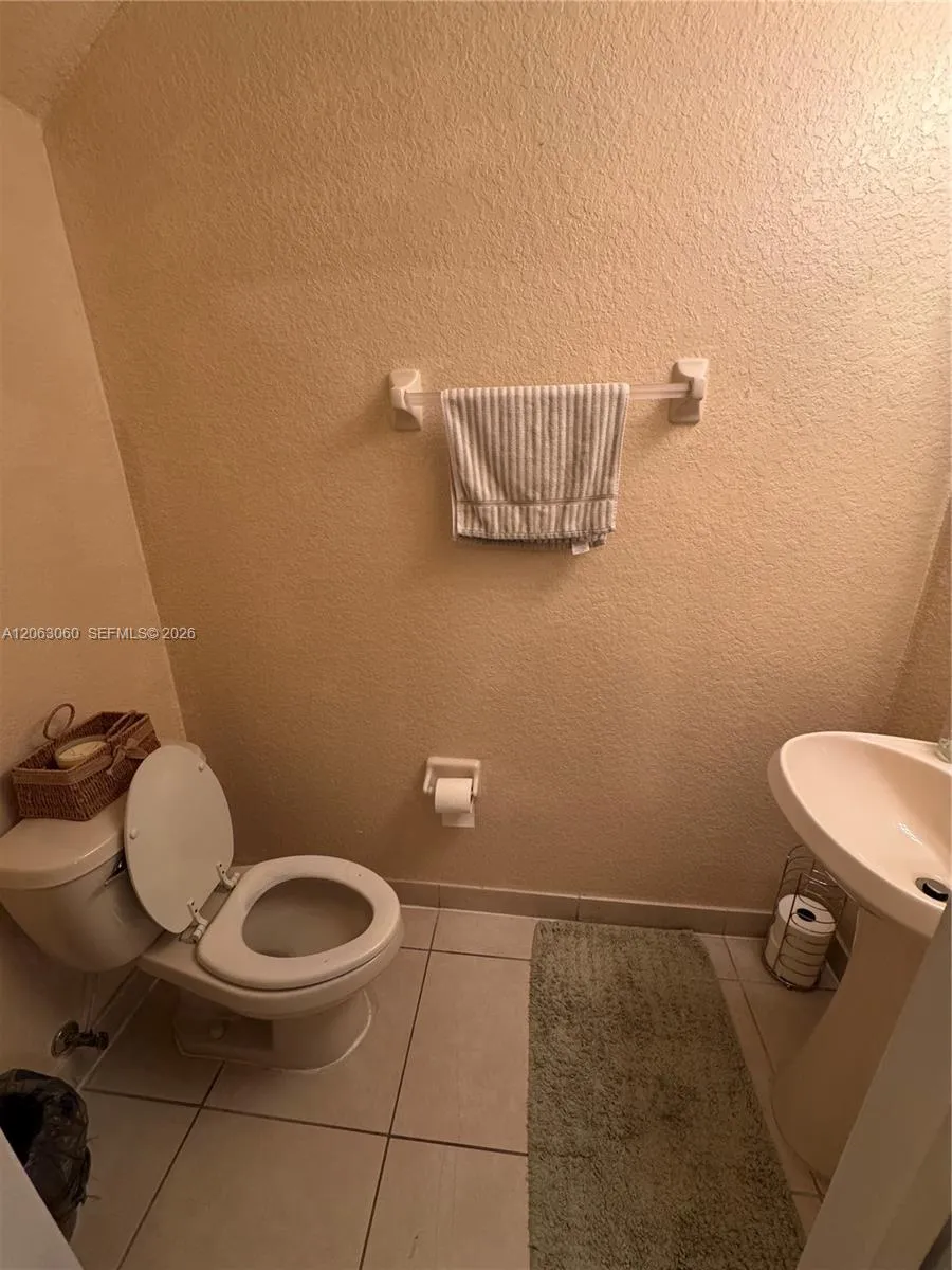 4917 SW 140th Ter #9 Miramar, FL 33027
