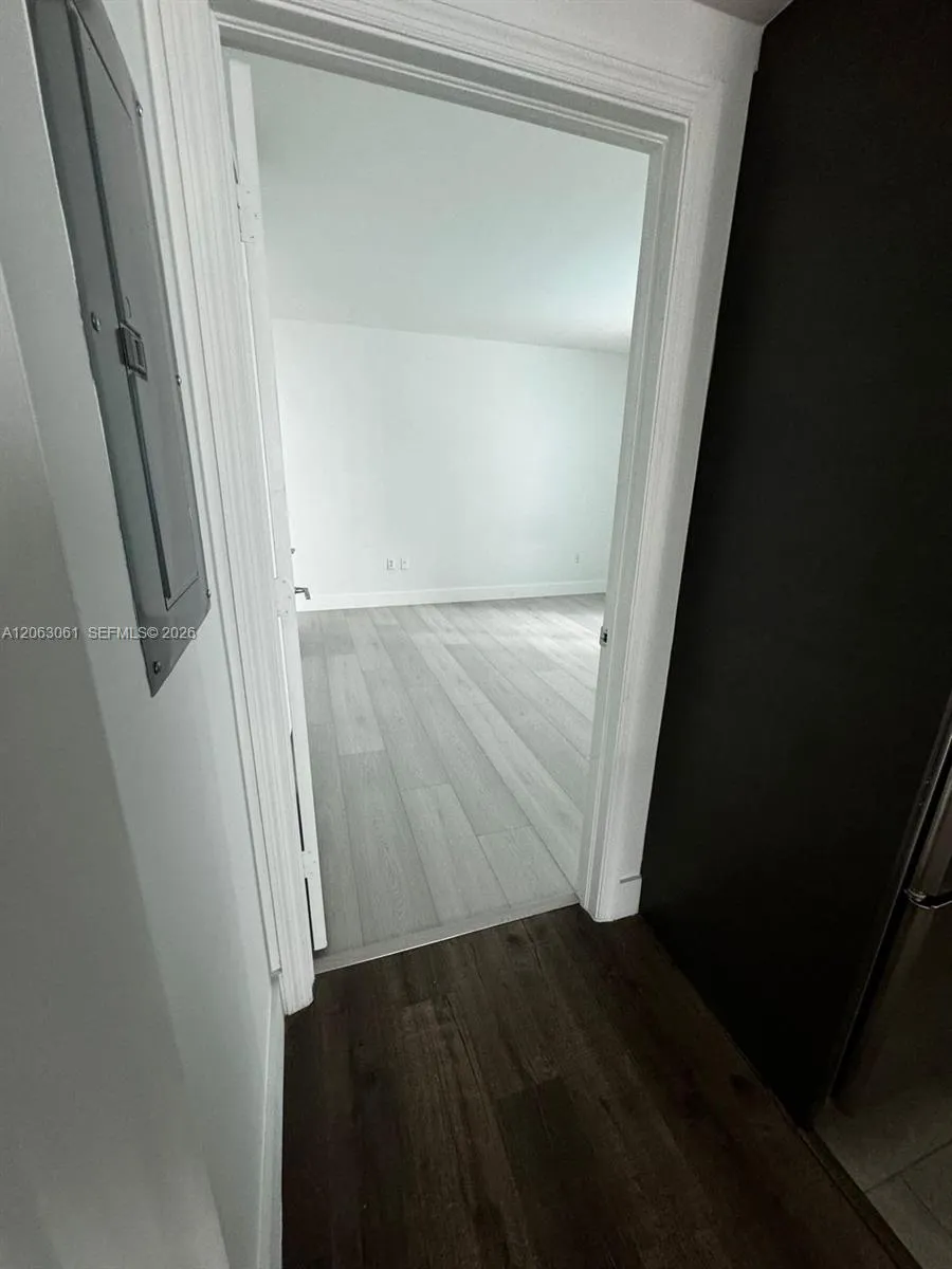500 Brickell Ave #1207 Miami, FL 33131