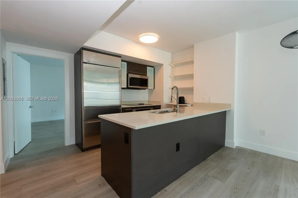 500 Brickell Ave #1207 Miami, FL 33131