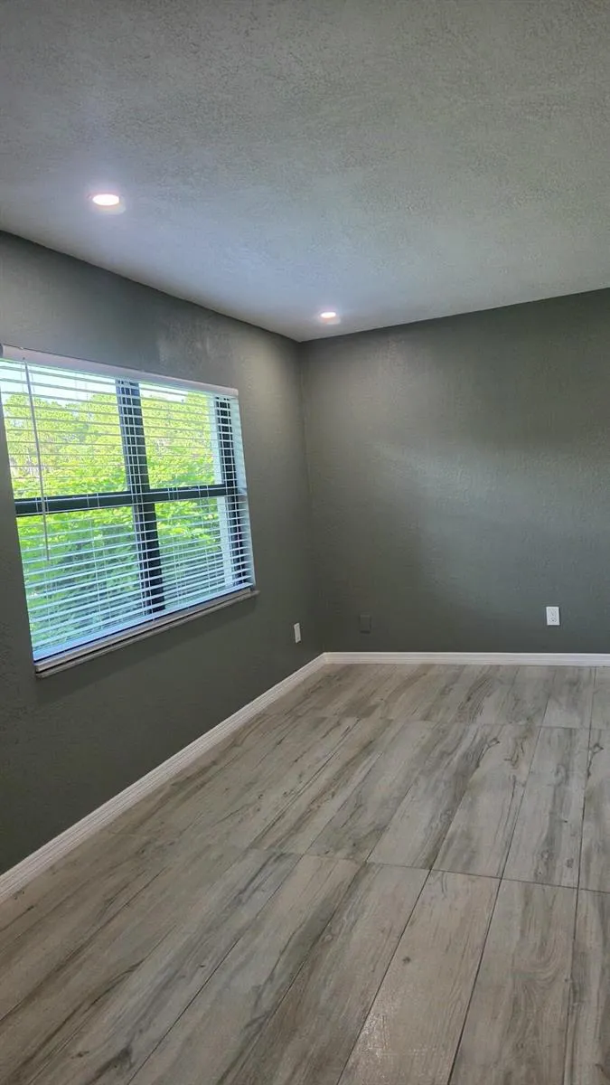 6034 INDRIO ROAD #5 Fort Pierce, FL 34951