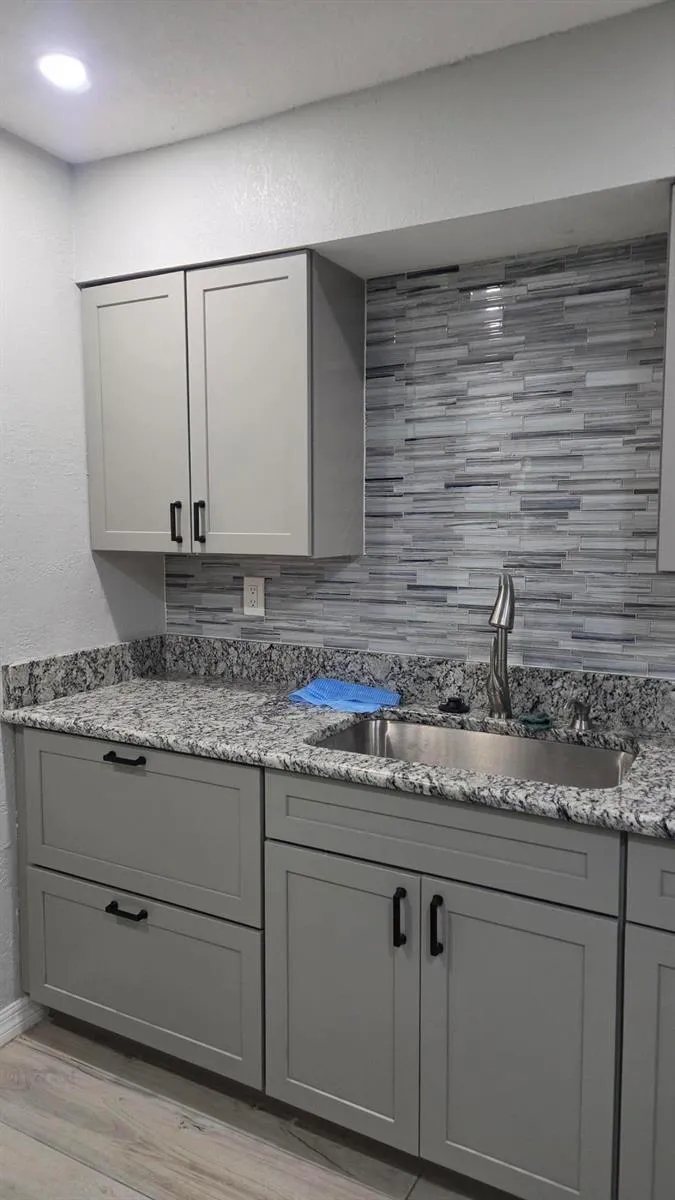 6034 INDRIO ROAD #5 Fort Pierce, FL 34951