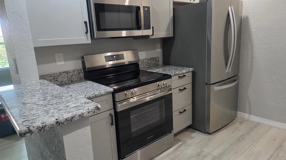 6034 INDRIO ROAD #5 Fort Pierce, FL 34951