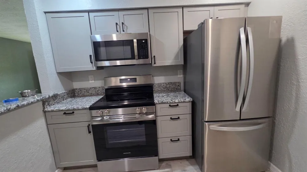 6034 INDRIO ROAD #5 Fort Pierce, FL 34951