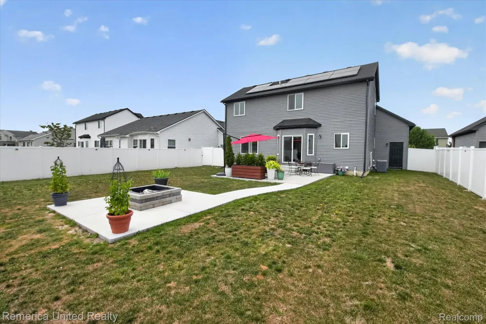 5024 Chatsworth Street Dundee Village, MI 48131