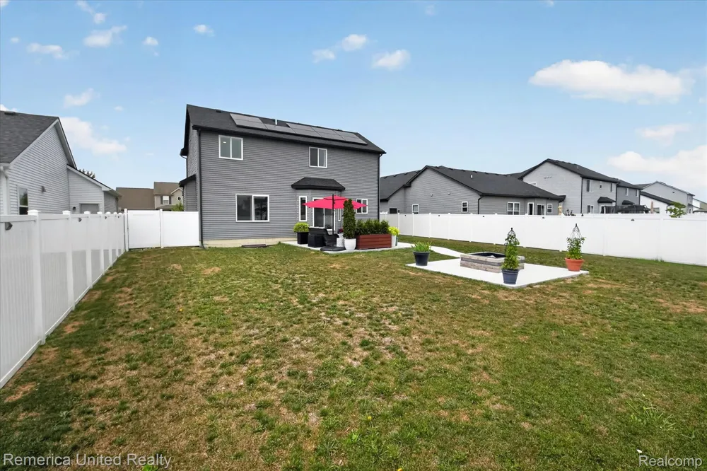 5024 Chatsworth Street Dundee Village, MI 48131