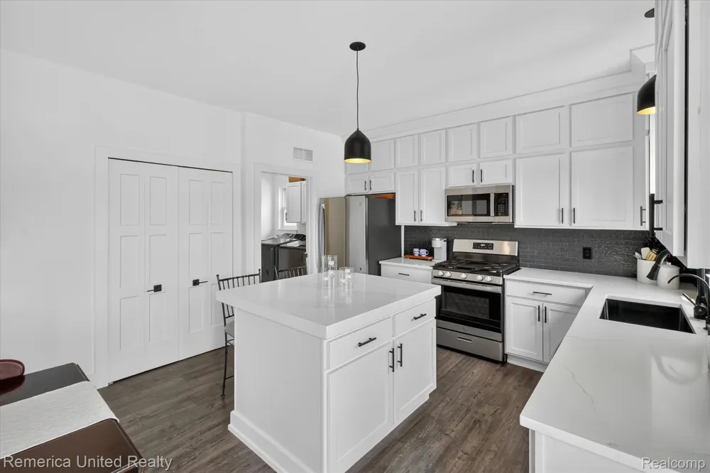 5024 Chatsworth Street Dundee Village, MI 48131