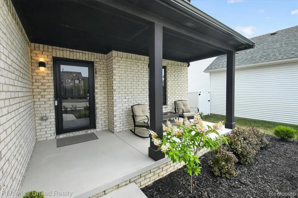 5024 Chatsworth Street Dundee Village, MI 48131