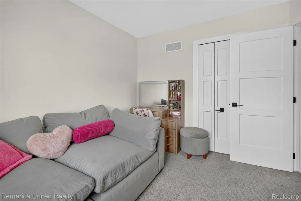 5024 Chatsworth Street Dundee Village, MI 48131