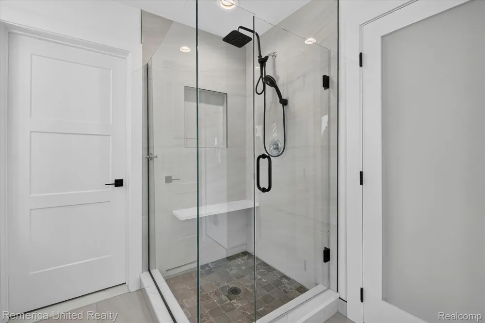 5024 Chatsworth Street Dundee Village, MI 48131