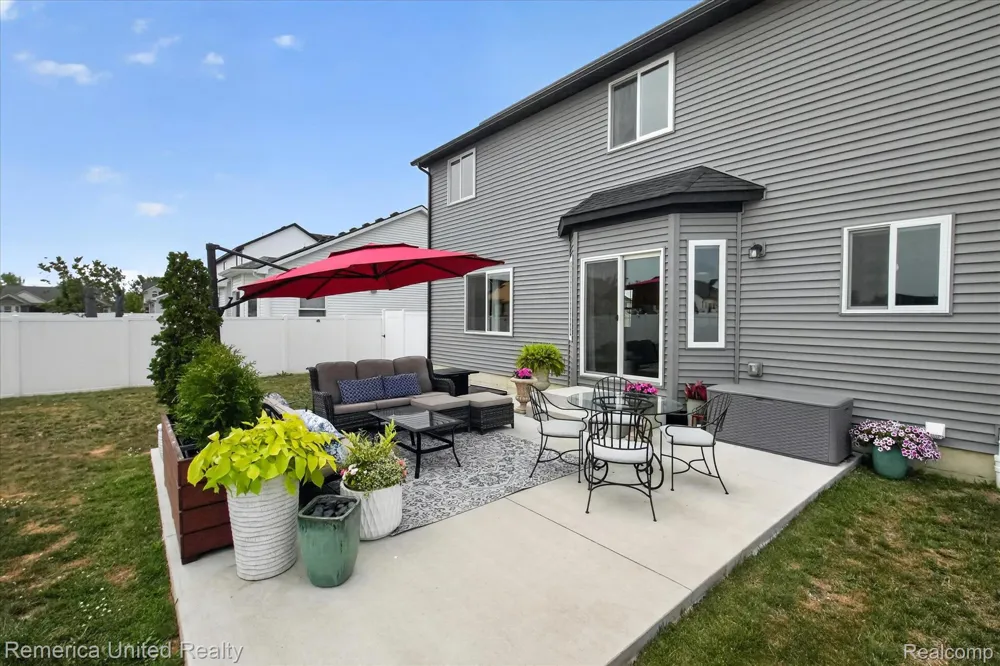 5024 Chatsworth Street Dundee Village, MI 48131