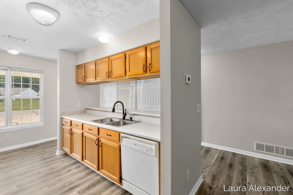 7034 S Cannon Place Drive NE #29 Cannon Township, MI 49341