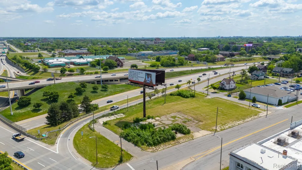 13300 Woodrow Wilson Street Detroit City, MI 48238