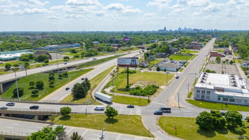13300 Woodrow Wilson Street Detroit City, MI 48238